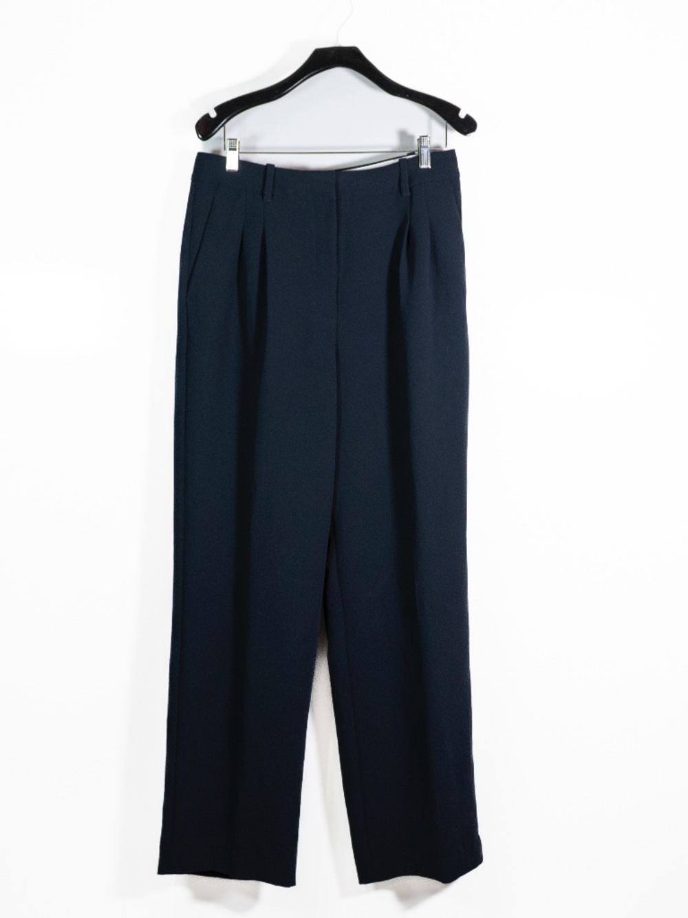 Aritzia Women's The Effortless Straight Leg Chiffon Trouser Pants Black 10 Tall